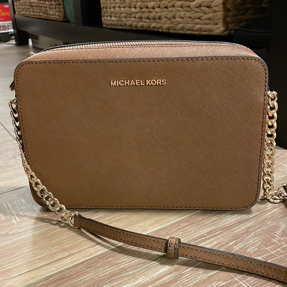 Michael Kors crossbody bag
